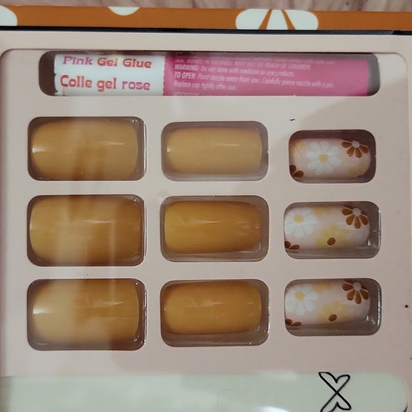 Brand New CLUTCH NAILS False Nails-L - Picture 3 of 3